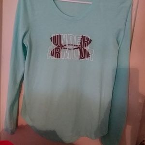 Beautiful Under Armor medium long sleeve shirt